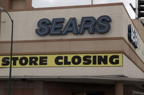 Stores Closing